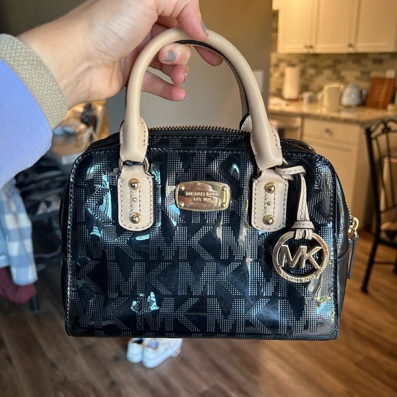 Michael Kors Black and Cream Mini Bag - Picture 5 of 6